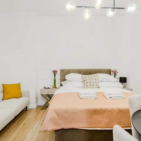 Cozy Center In Apartment