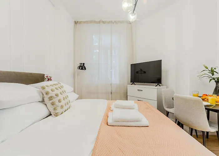 Апартаменты Cozy Center In Варшава